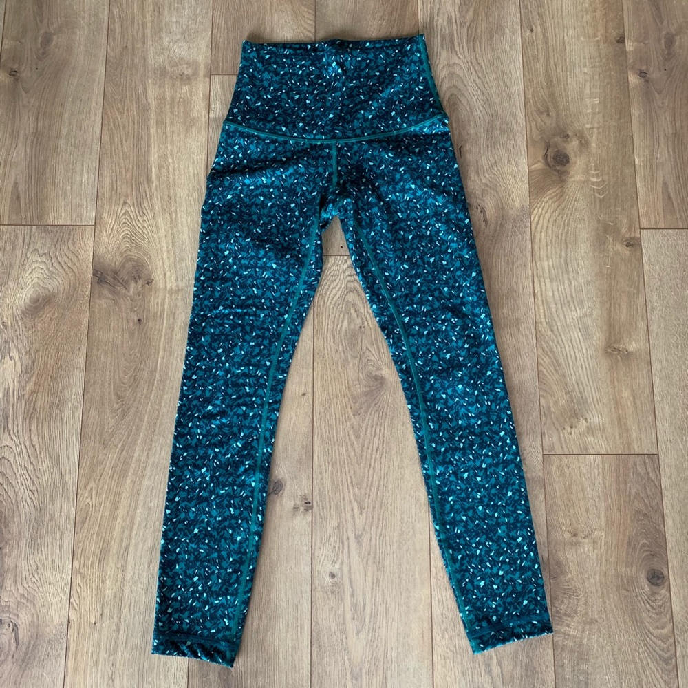 Lululemon wunder under size 2